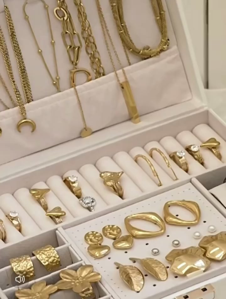 Porta Jóias Caixa Organizadora De Jóias Feminina Em Couro Com Duas Camadas/Anéis/Colar Fecho -Q19